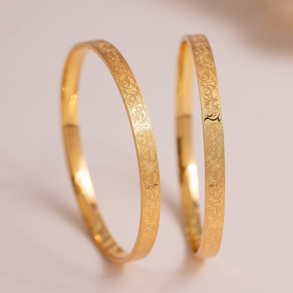 Gold Elegance Riwaayat Bangles