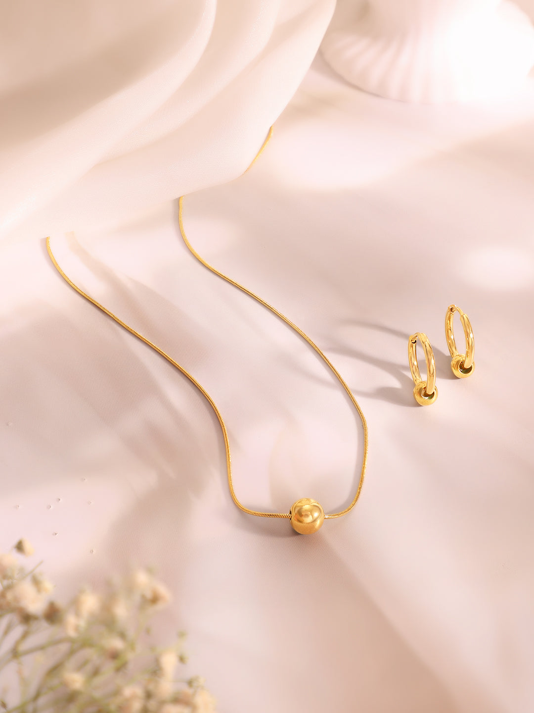 Demi Fine 18k Gold Plated Stainless Steel Ball Pendant Set