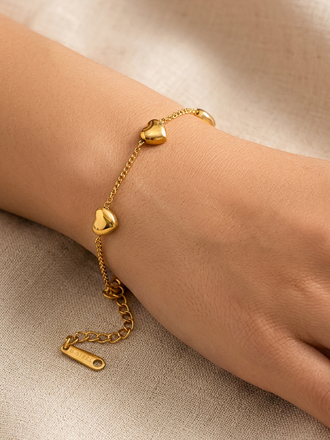 Demi Fine 18K Gold Plated Stainless steel Mini Heart Charm Chain Bracelet