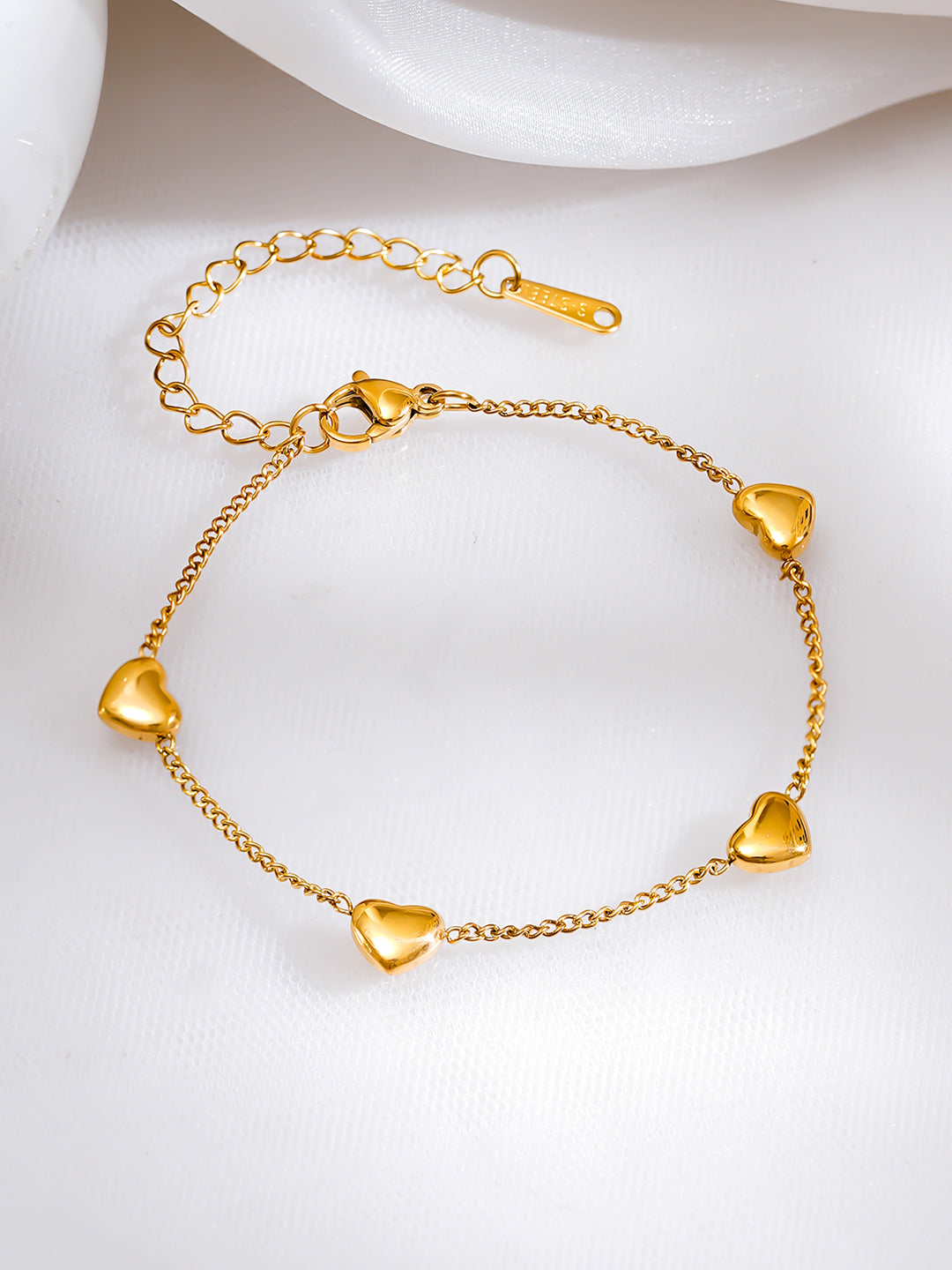 Demi Fine 18K Gold Plated Stainless steel Mini Heart Charm Chain Bracelet