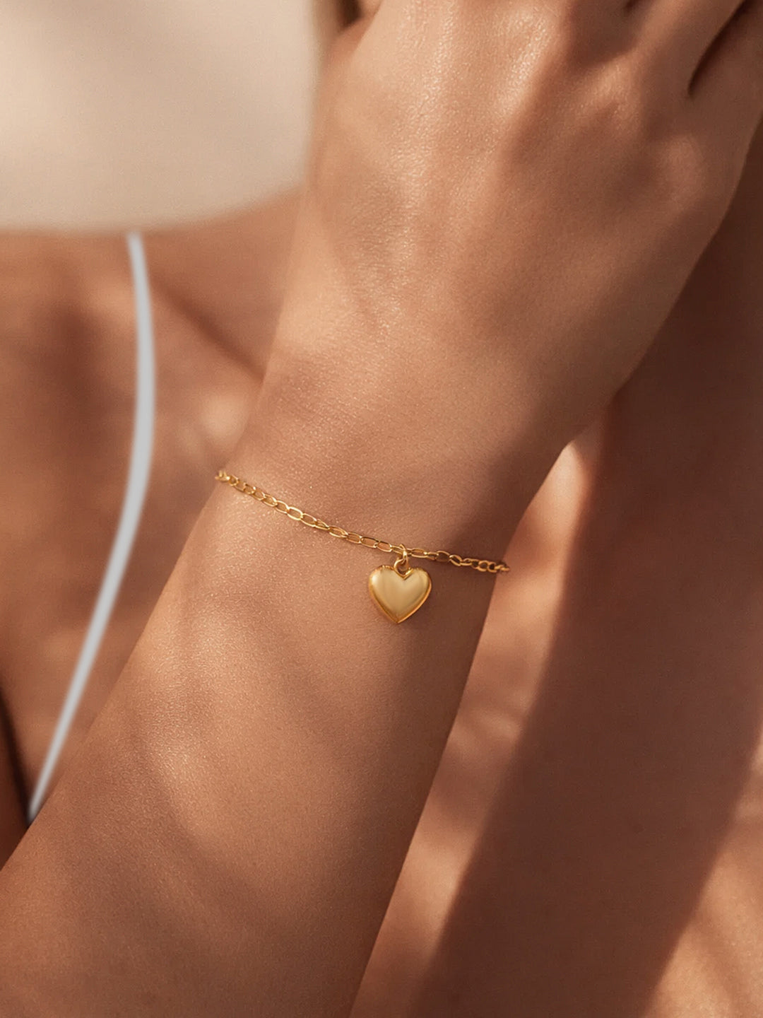 Demi Fine 18K Gold Plated Stainless steel Heart Twisted Chain Bracelet