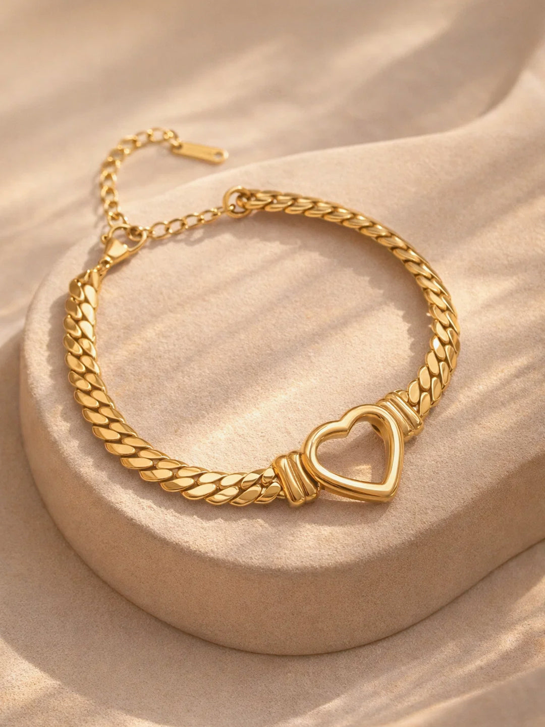 Demi Fine 18K Gold Plated Stainless steel Open Heart Chain Bracelet