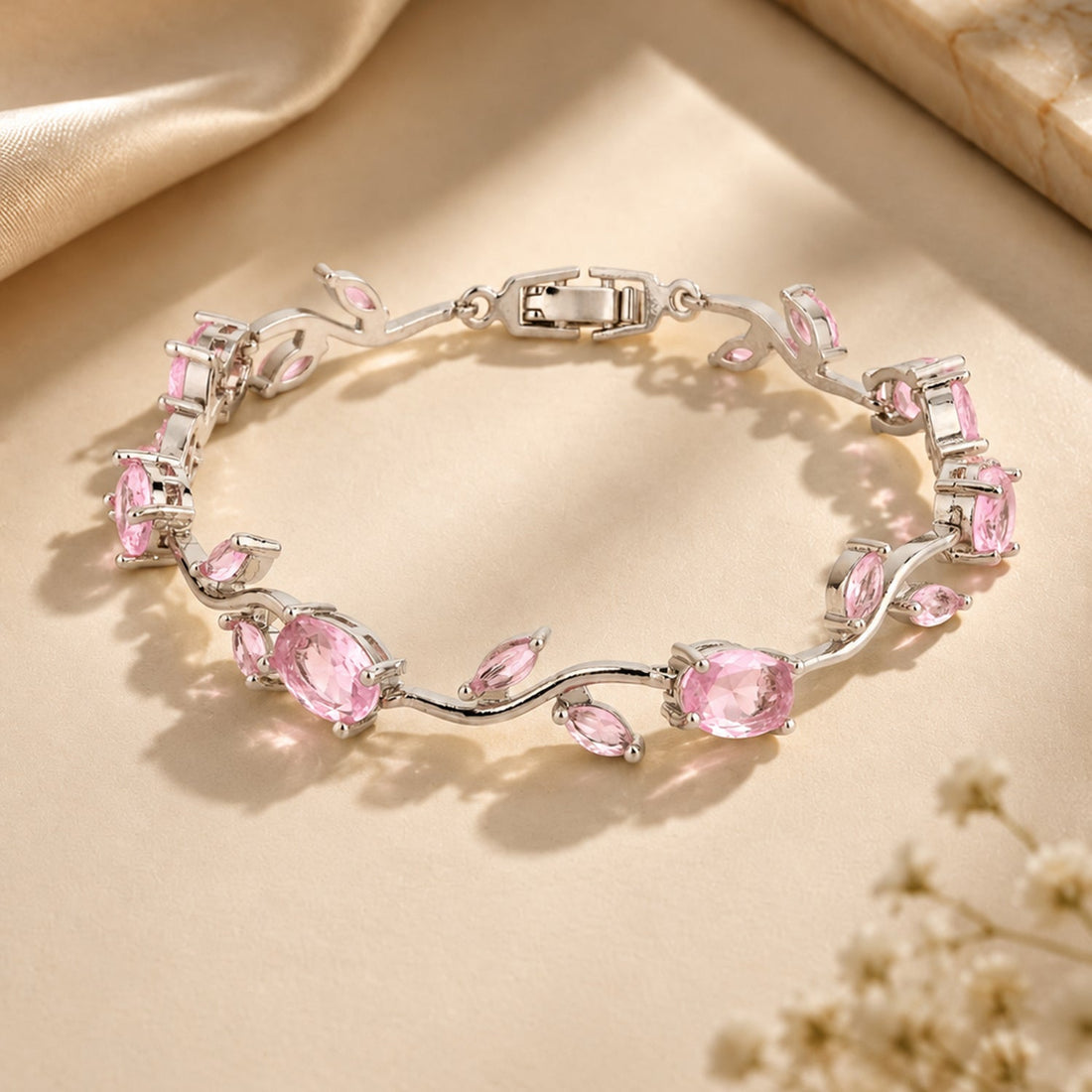 Sparkling Essentials Blush Leaf Tulip Bracelet