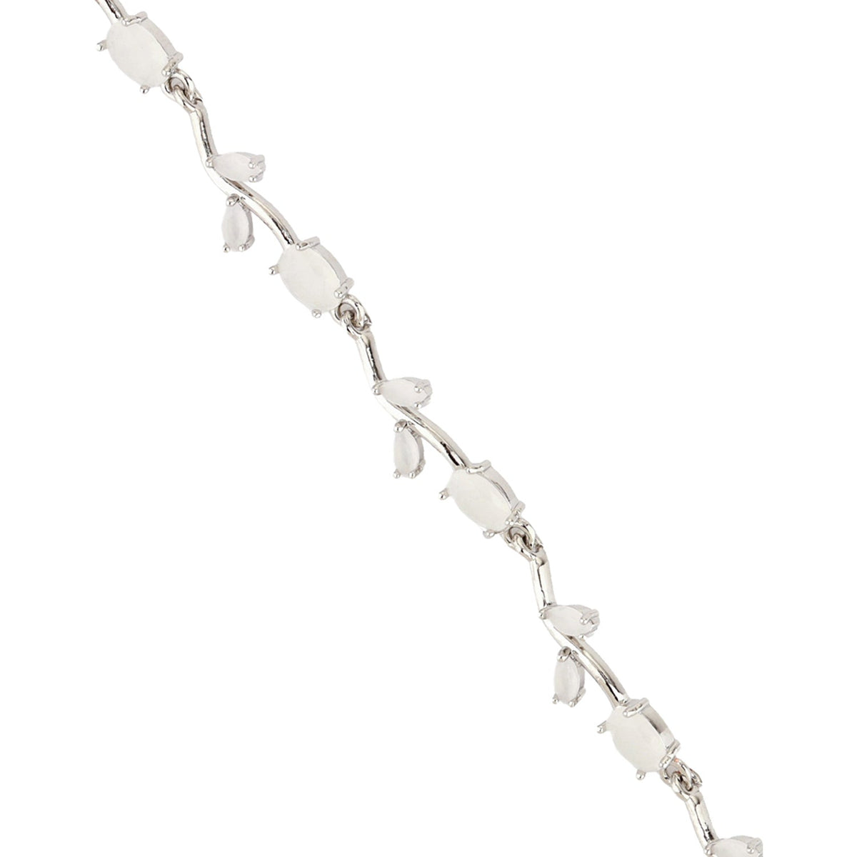 Sparkling Essentials Frost Vine Tulip Bracelet