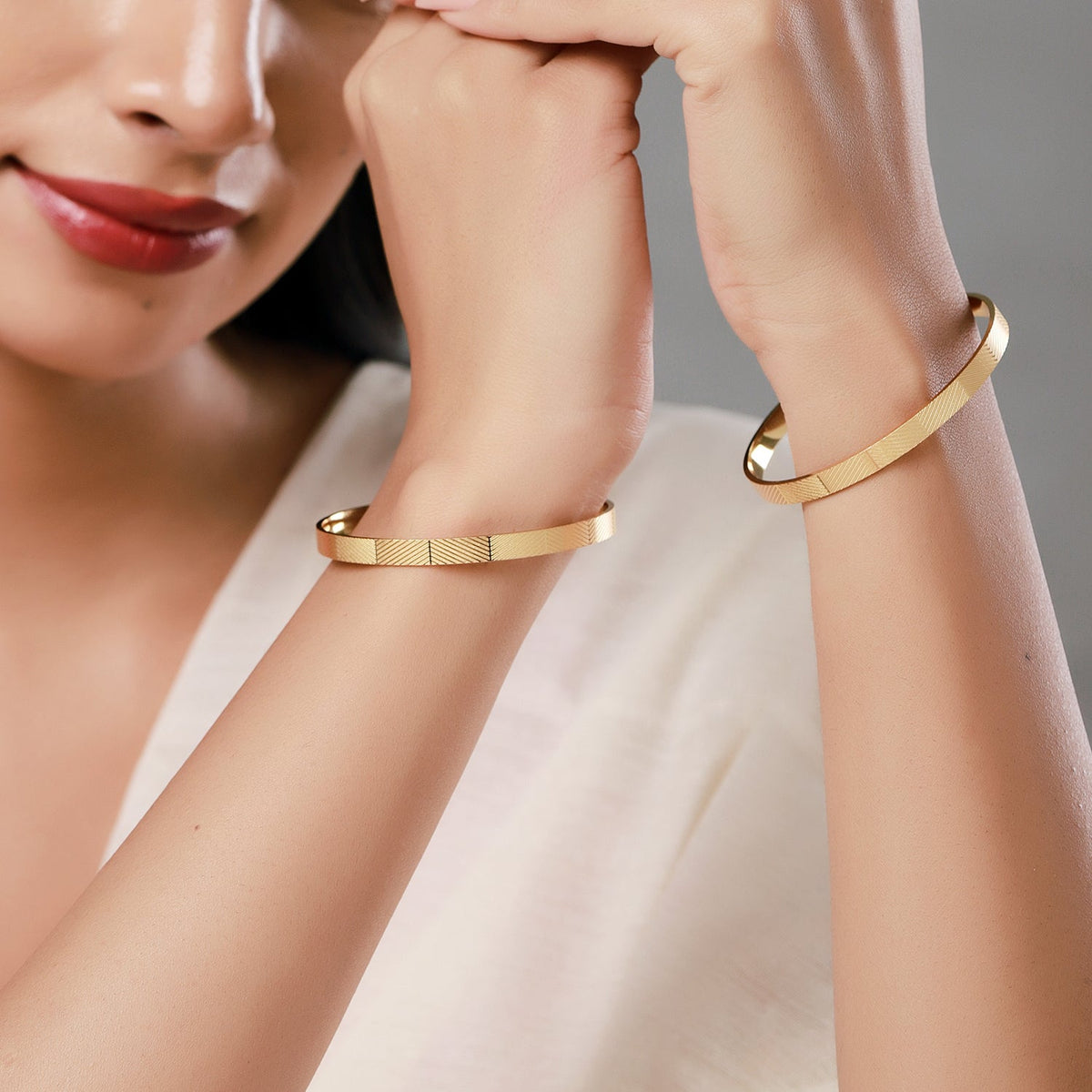 Gold Elegance Sunehri Noor Bangles