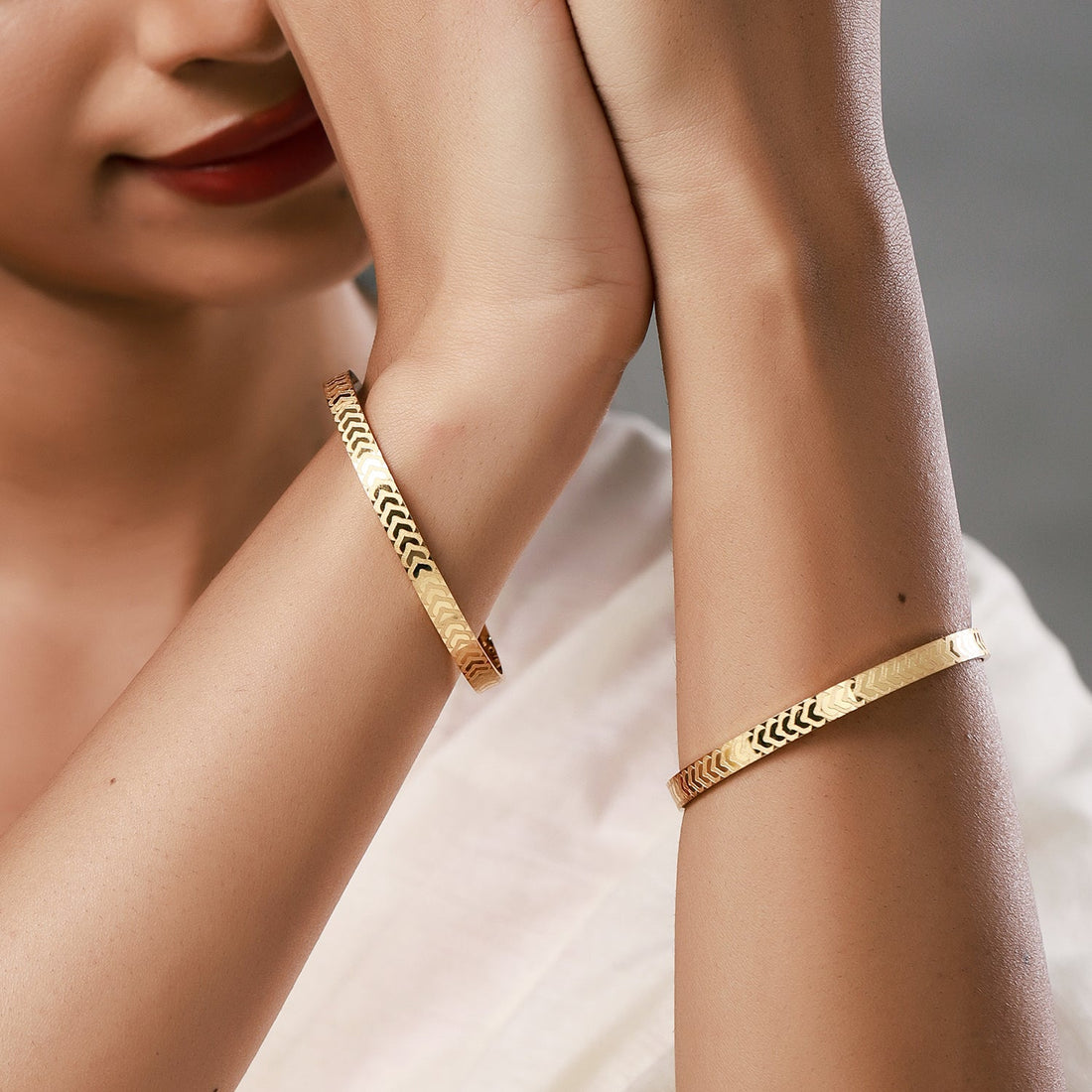 Gold Elegance Meher Bangles