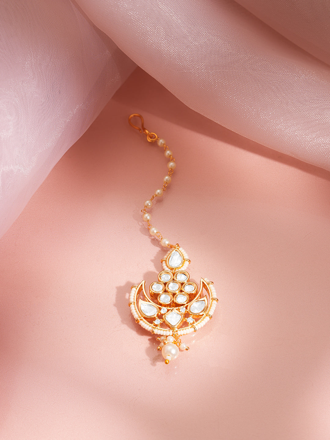 Ethereal Kundan Pearl Crescent Maangtikka