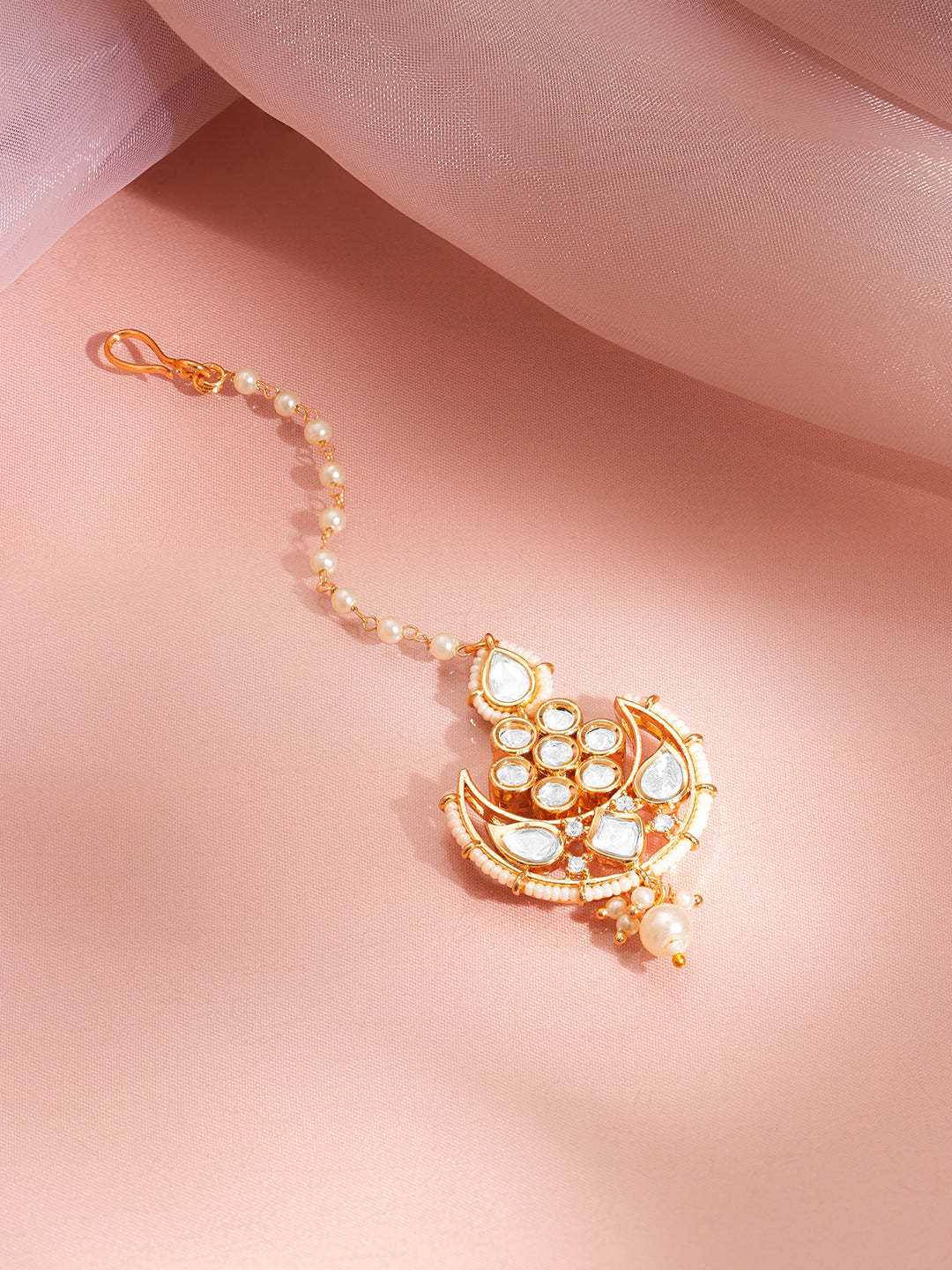 Ethereal Kundan Pearl Crescent Maangtikka