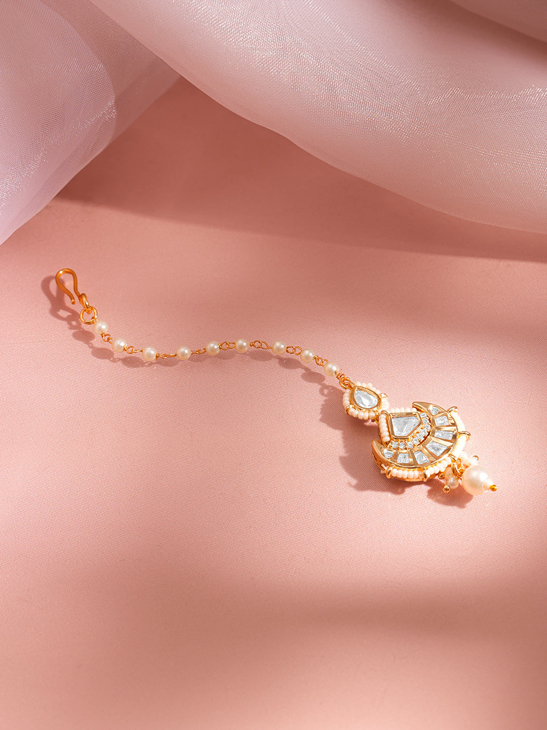 Festive Glow Kundan Pearl Drop Maangtikka