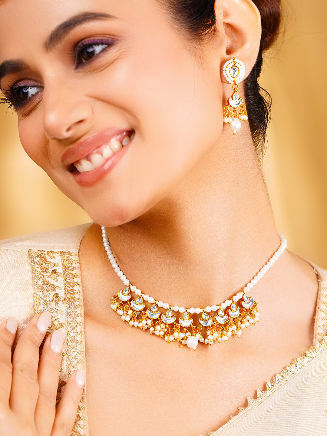 Pearl Glow Kundan Festive Choker Set