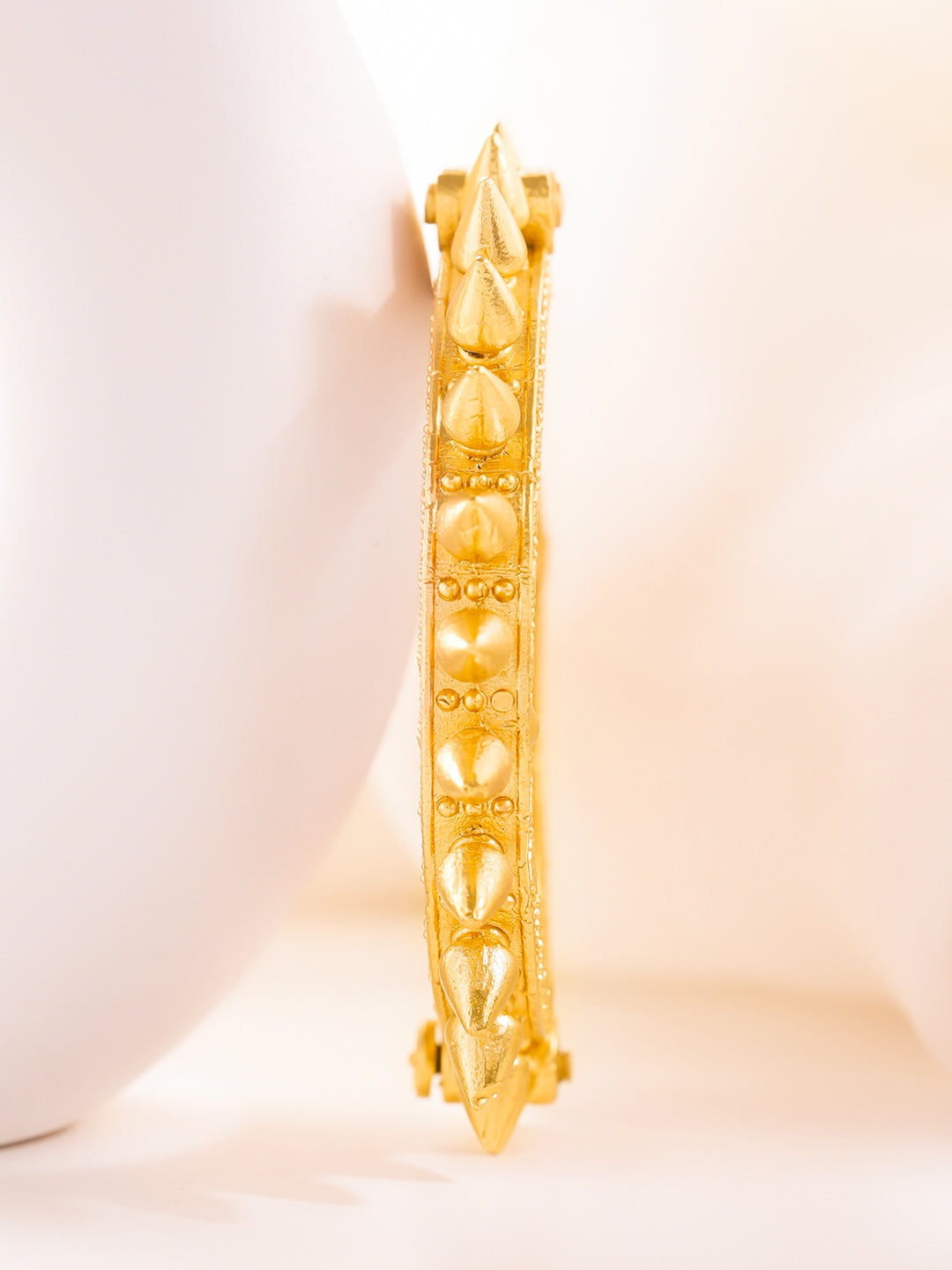 Tribal Spike Gold Statement Kada