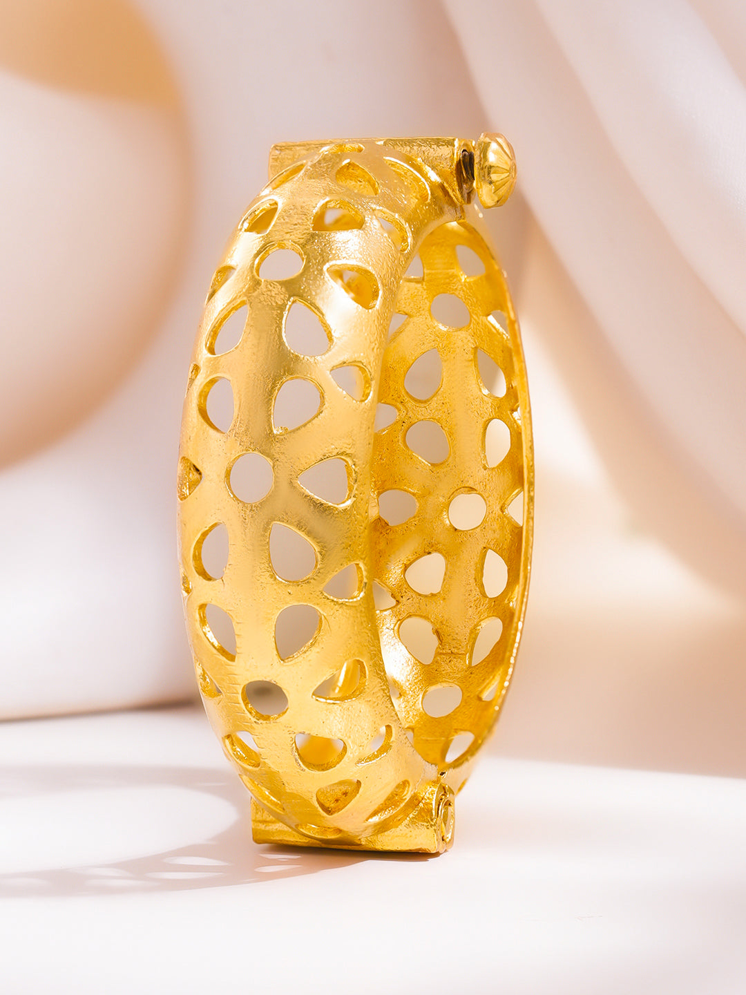 Golden Mirage Cutwork Statement Kada