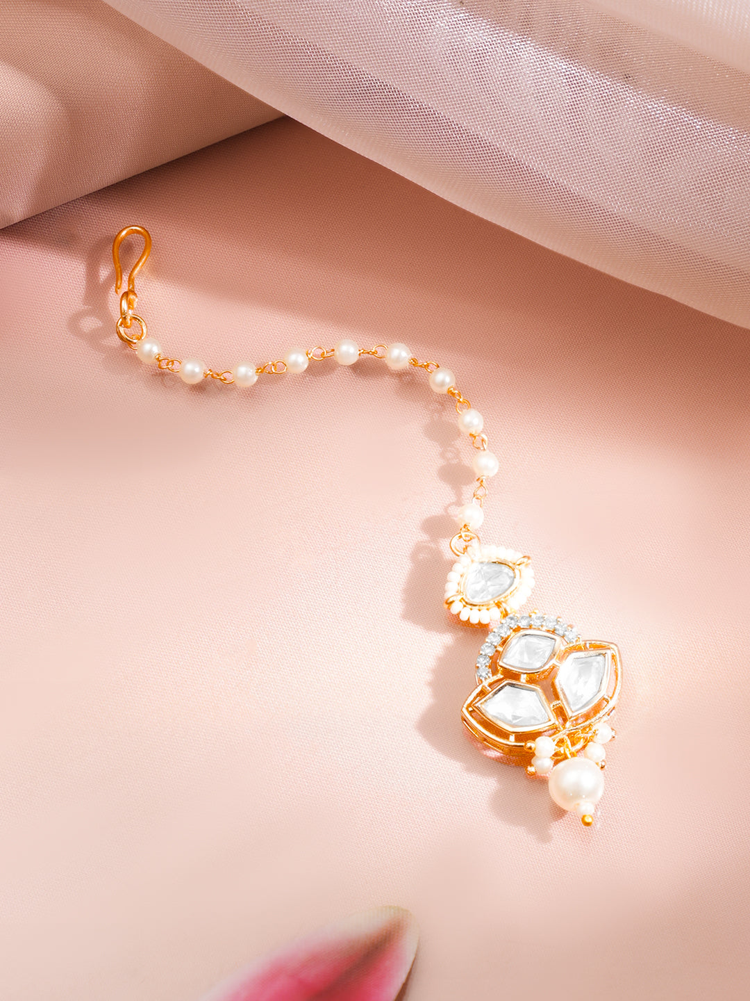 Gold Kundan Pearl Maang Tikka