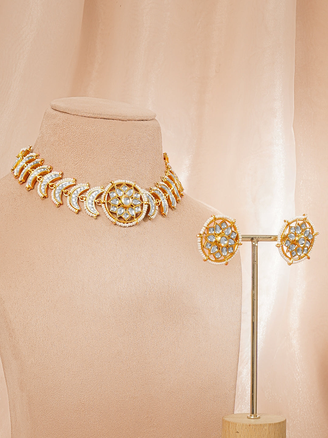 Regal Kundan Crescent Bridal Choker Set