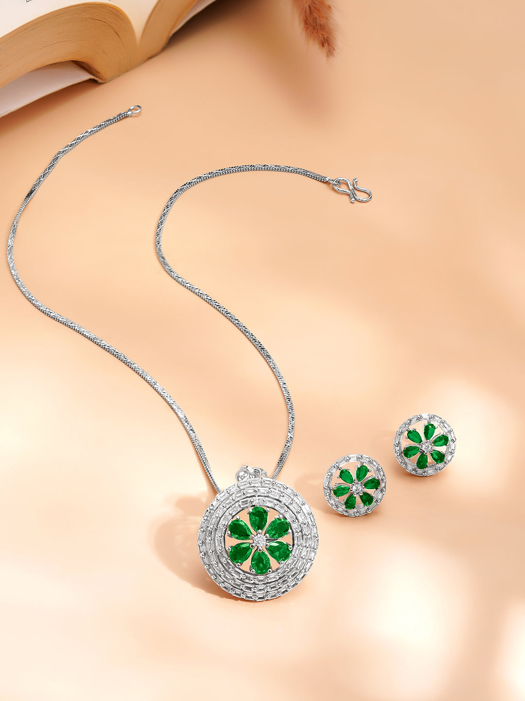 Emerald Bloom Sparkle Pendant Set