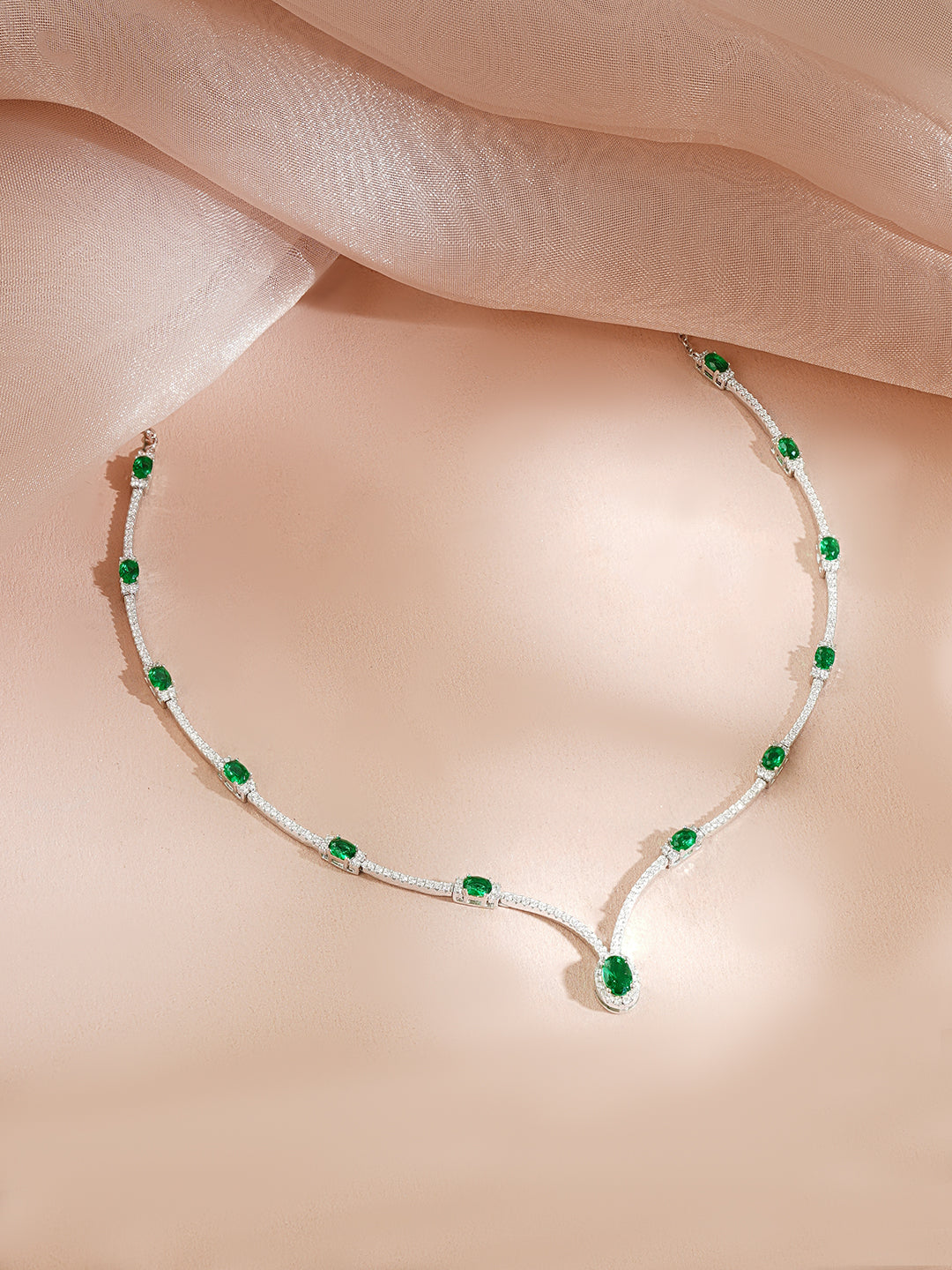 925 Fine Silver Rhodium Plated American Diamon Zirconia Emerald Necklace