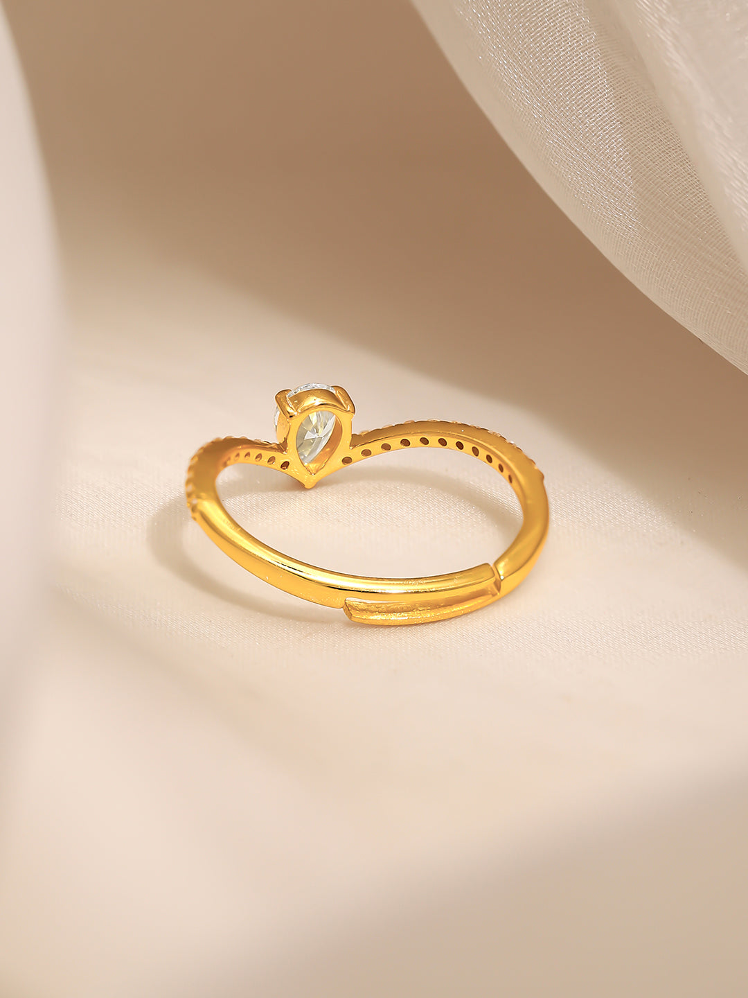 925 Fine Silver Gold Plated Pear Cut Crystal Solitaire Ring