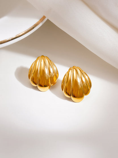 Demi Fine 18K Gold Plated Stainless steel Shell Curve Stud Earrings