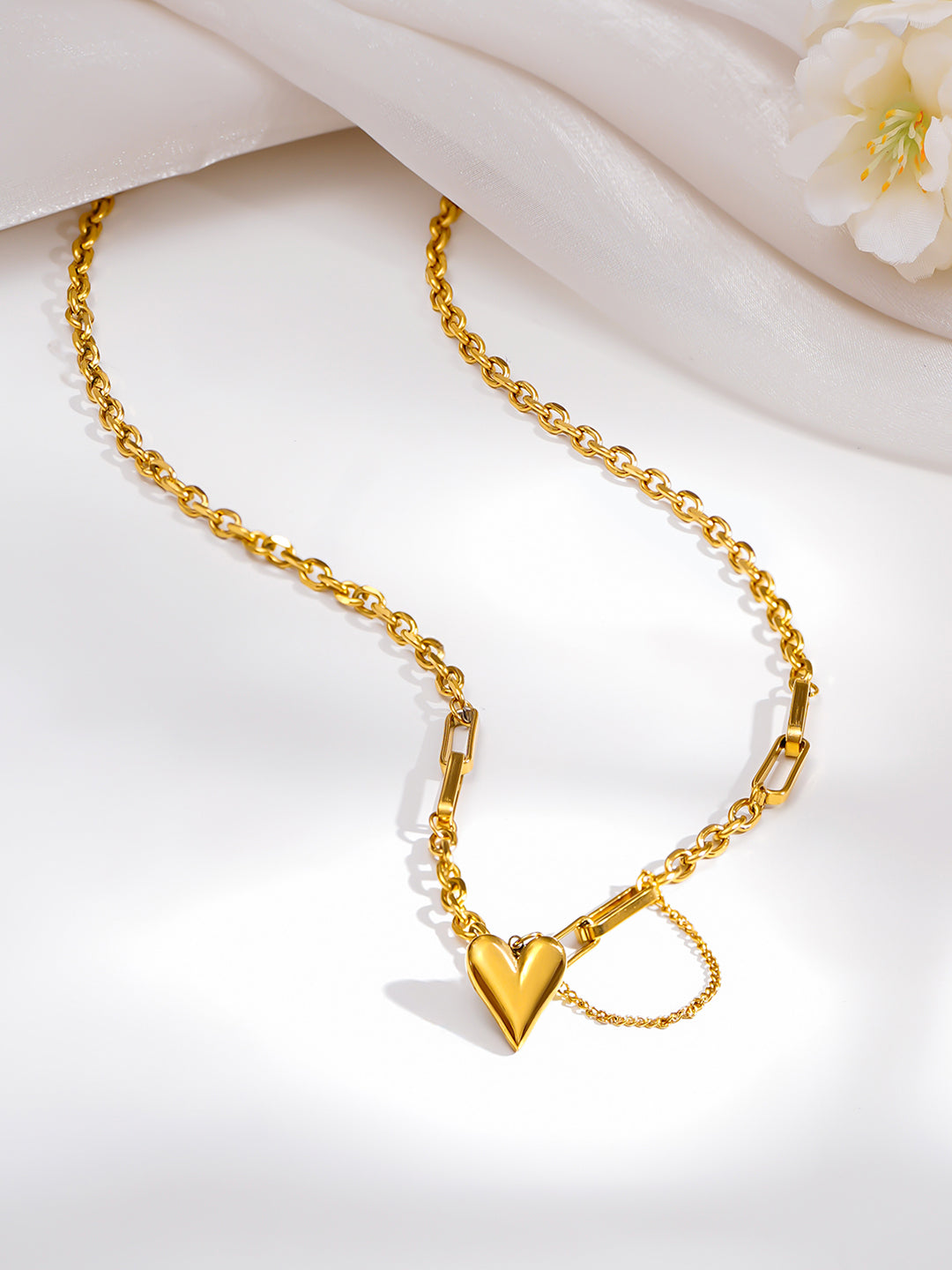 Demi Fine 18K Gold Plated Stainless steel Curb Chain Heart Pendant Necklace