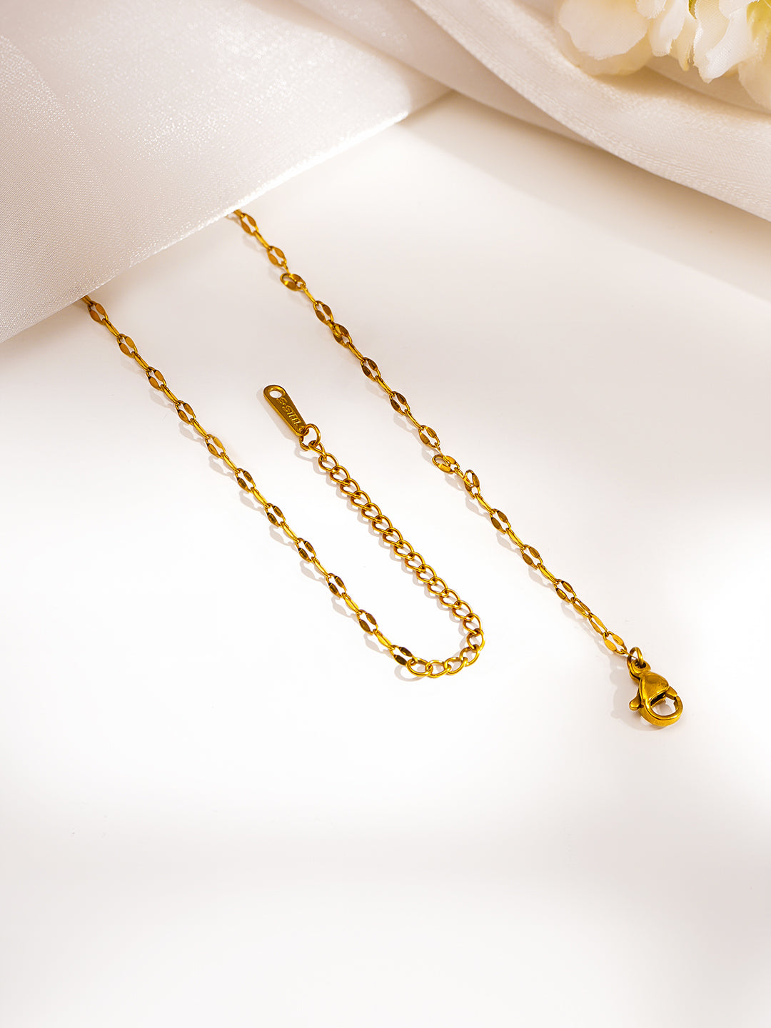 Demi Fine 18K Gold Plated Stainless steel Twisted Link Chain Necklace
