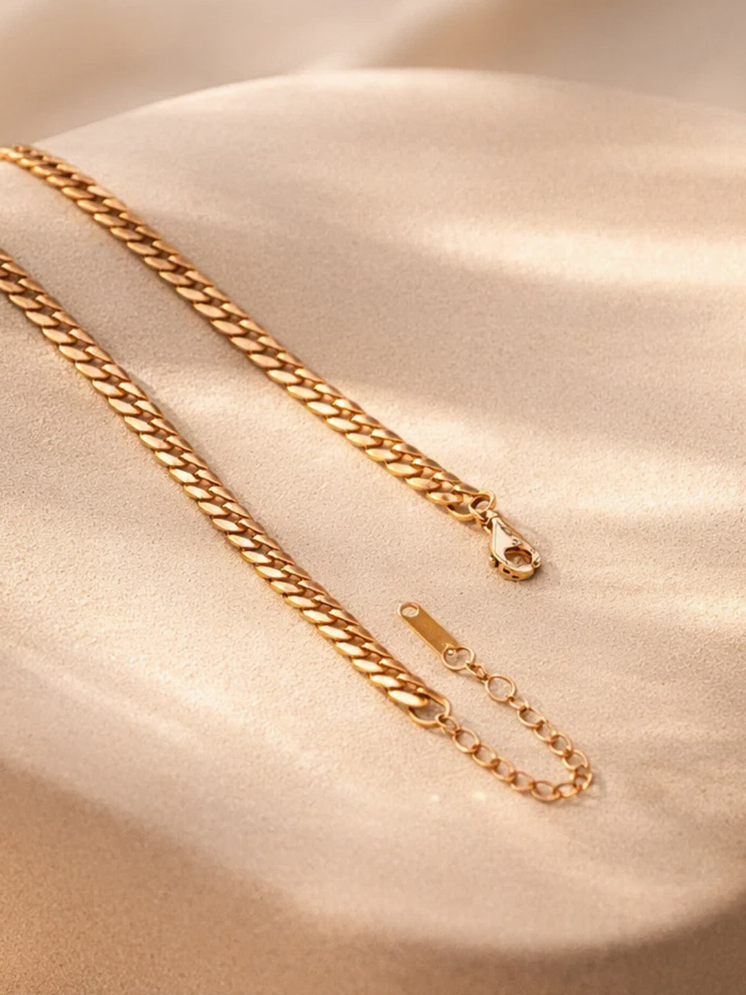 Demi Fine 18K Gold Plated Stainless steel Chunky Curb Chain Open Heart Necklace