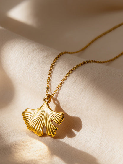 Demi Fine 18K Gold Plated Stainless steel Autumn Bloom Pendant Chain