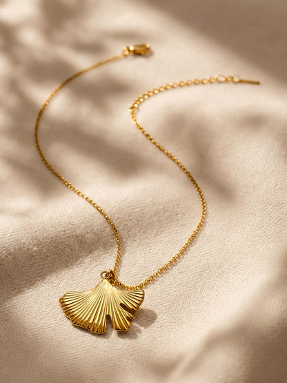 Demi Fine 18K Gold Plated Stainless steel Autumn Bloom Pendant Chain