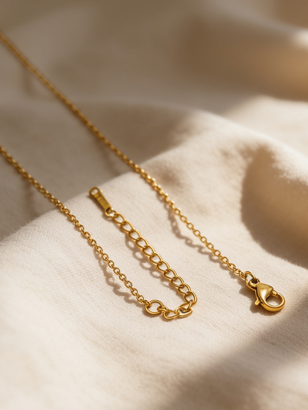 Demi Fine 18K Gold Plated Stainless steel Endless Love Pendant Chain