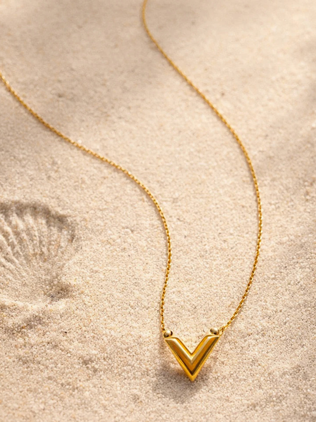 Demi Fine 18K Gold Plated Stainless steel Chevron V Shape Pendant Chain