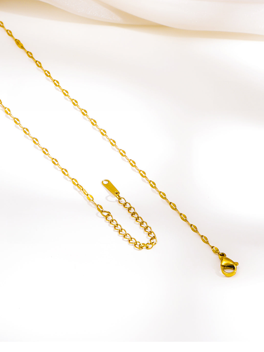 Demi Fine 18K Gold Plated Stainless steel Twisted Chain Heart Pendant Necklace