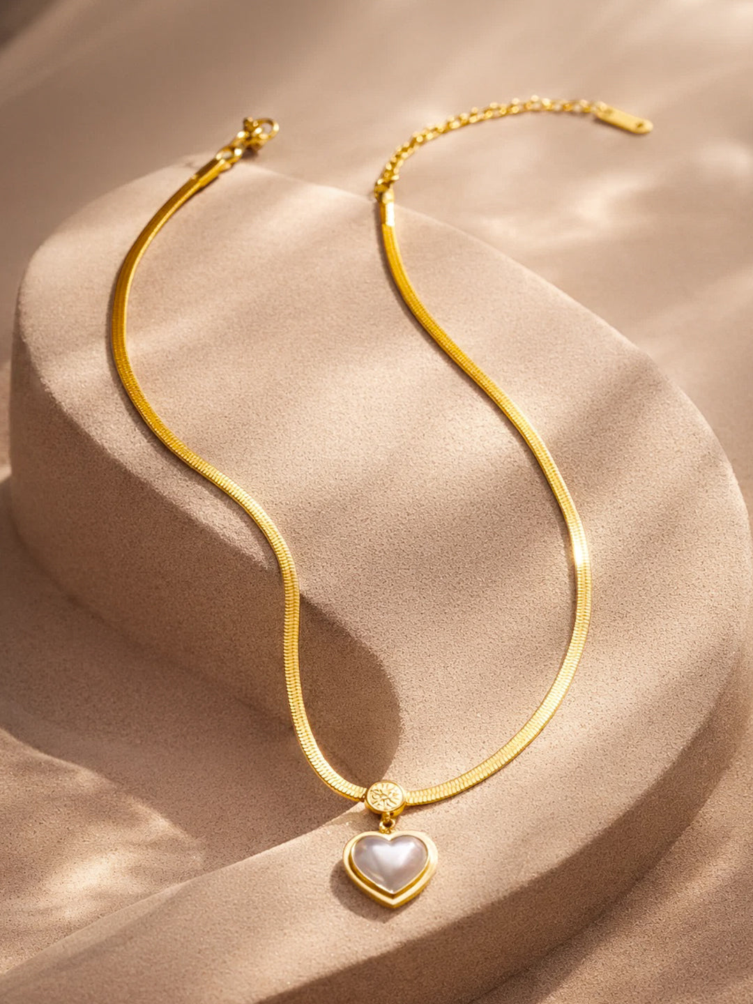 Demi Fine 18K Gold Plated Stainless steel Glossy Pearl Heart Pendent Necklace