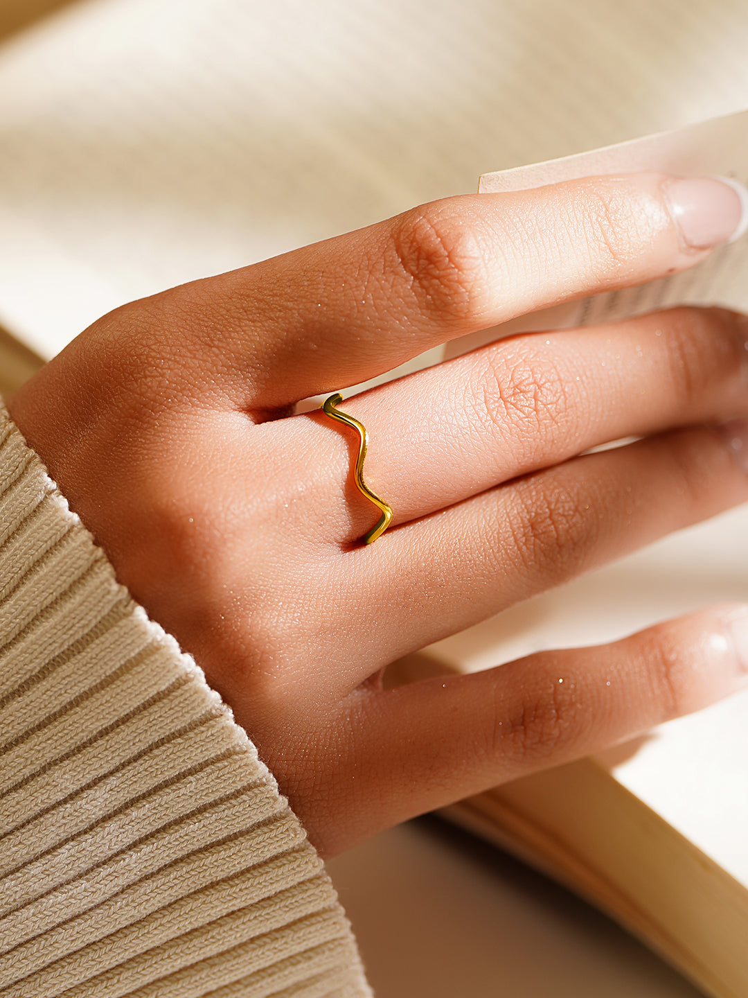 Demi Fine 18K Gold Plated Stainless Steel Curve Outline Statement Ring