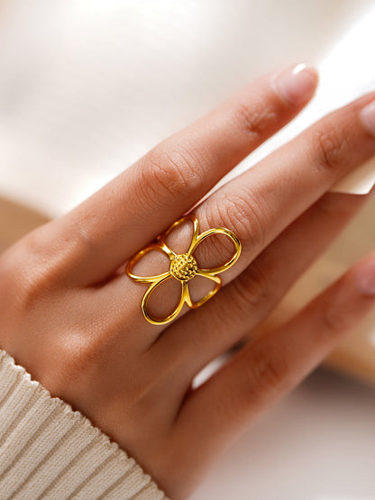 Demi Fine 18K Gold Plated Stainless steel Blooming Daisy Statement Ring