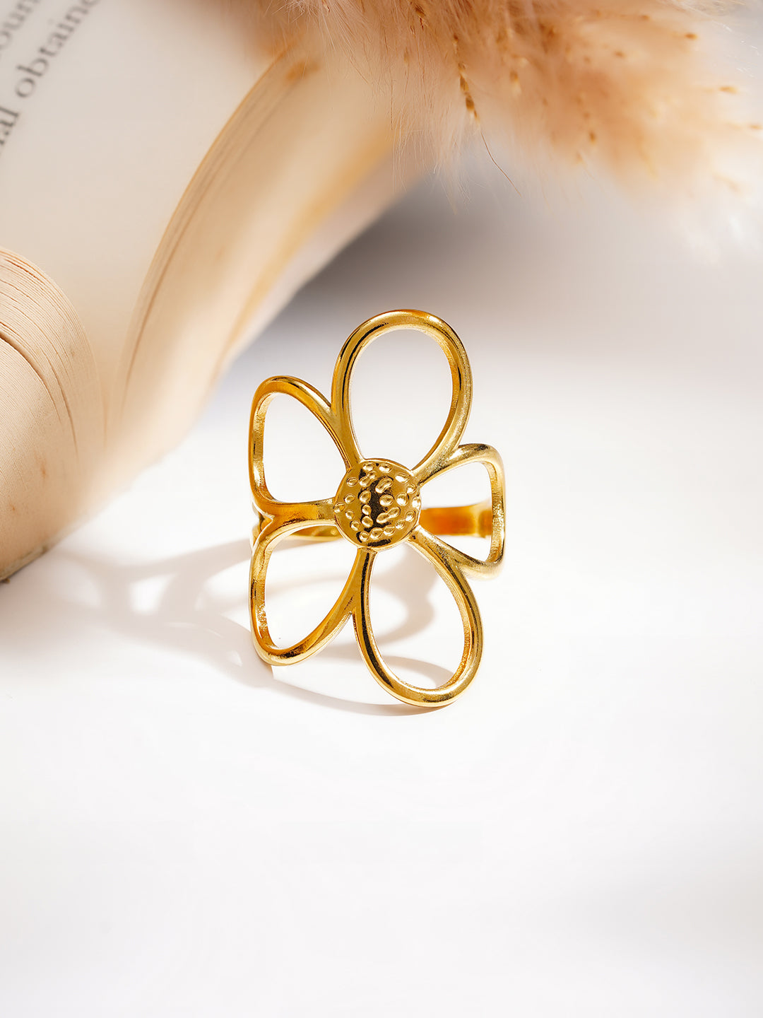 Demi Fine 18K Gold Plated Stainless steel Blooming Daisy Statement Ring