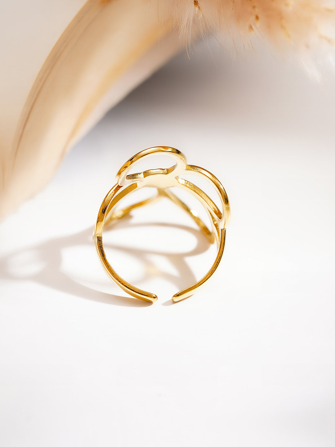 Demi Fine 18K Gold Plated Stainless steel Blooming Daisy Statement Ring
