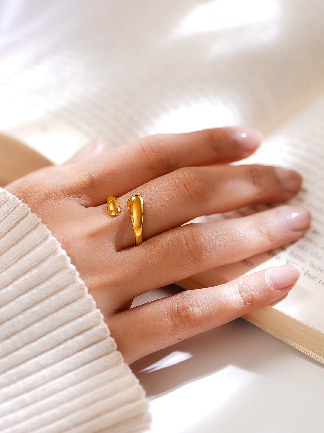 Demi Fine 18K Gold Plated Stainless steel Golden Flow Everyday Ring