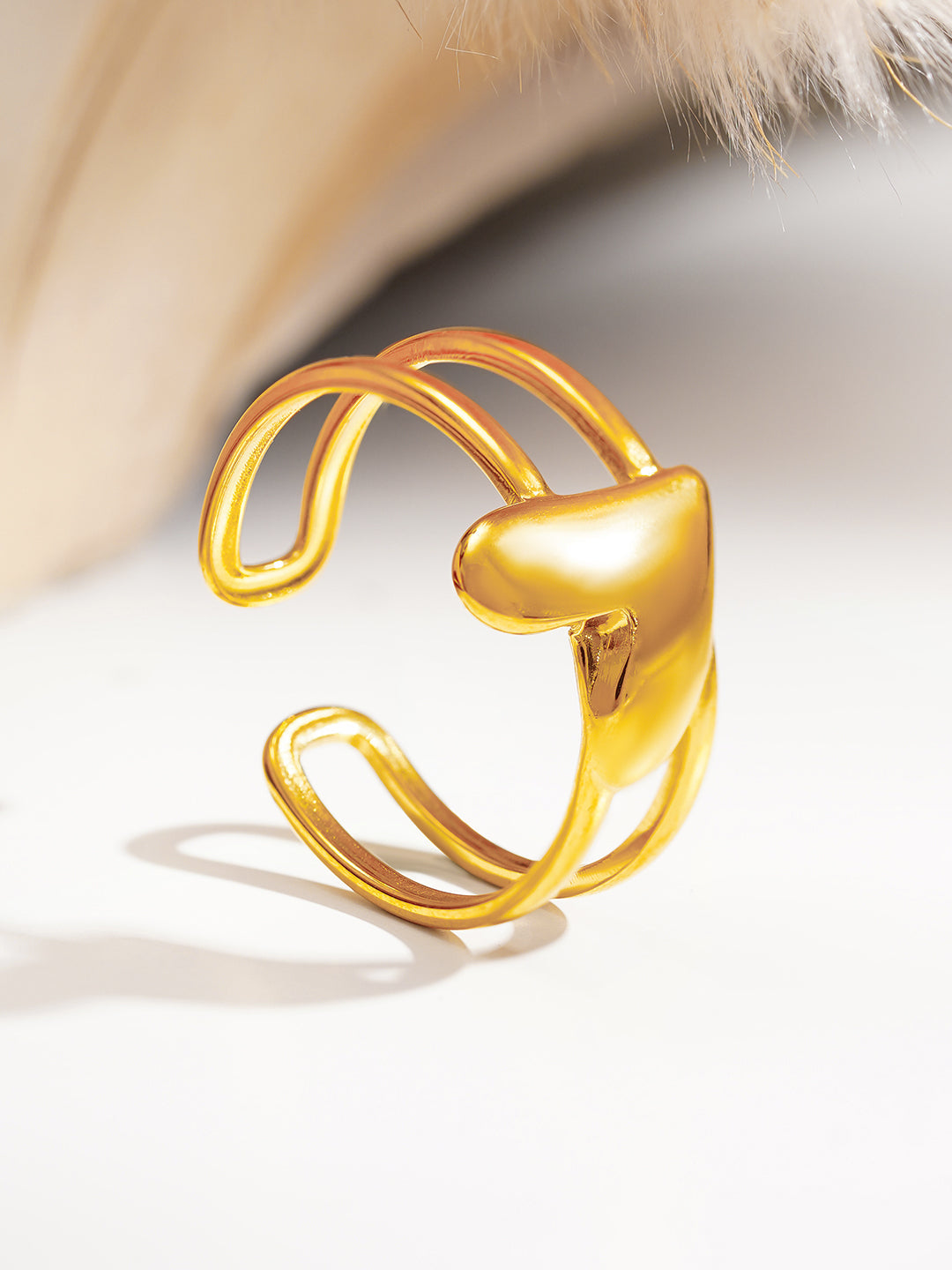 Demi Fine 18K Gold Plated Stainless steel Heartbeat Crush Open Ring