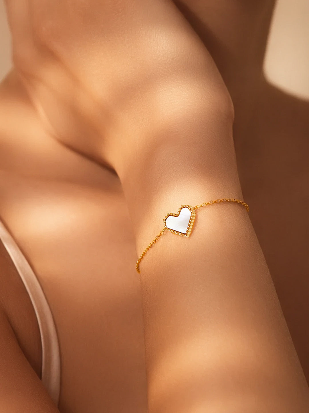 Demi Fine 18K Gold Plated Stainless steel Minimal Heart Chain Bracelet