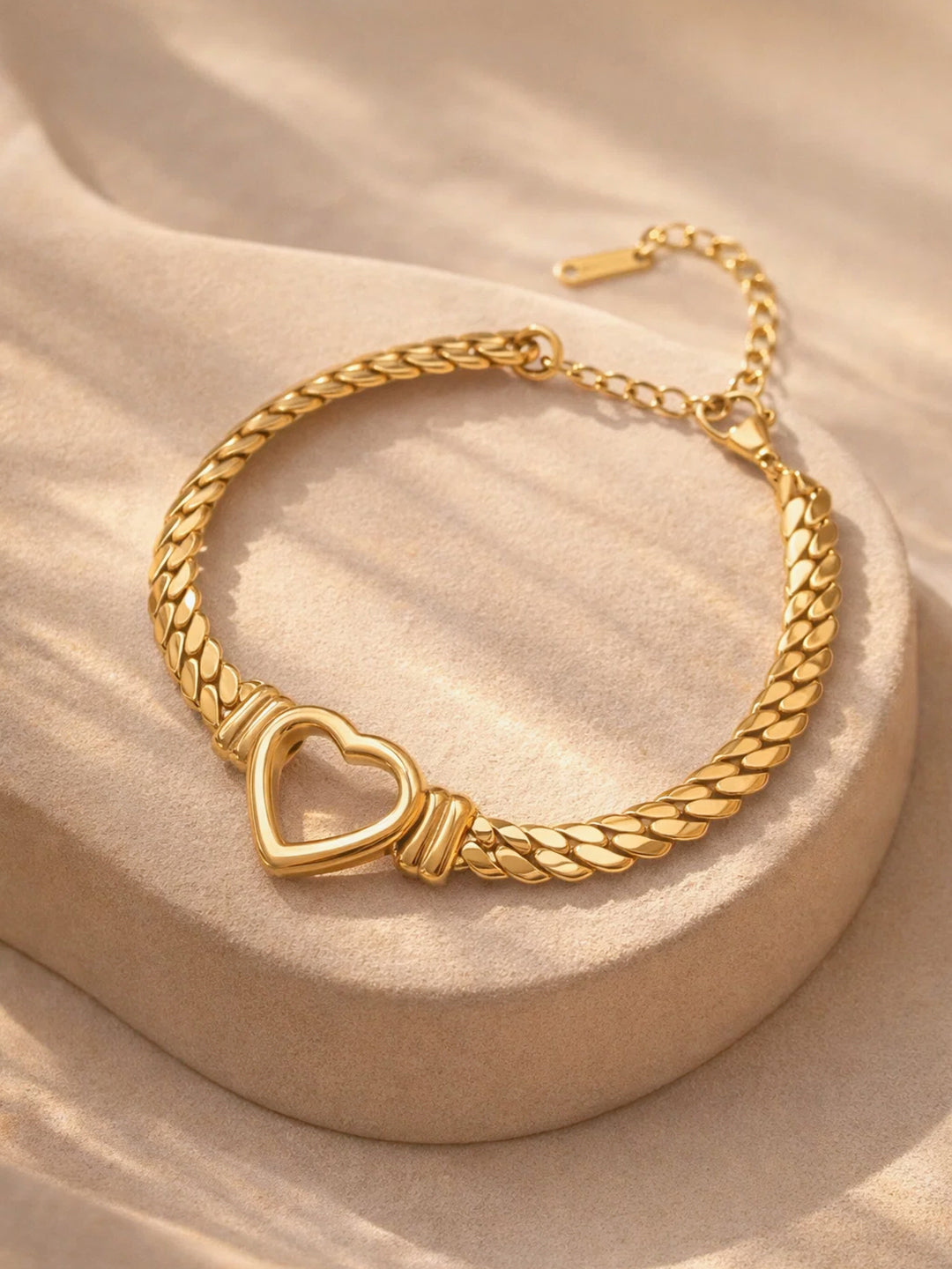 Demi Fine 18K Gold Plated Stainless steel Open Heart Chain Bracelet