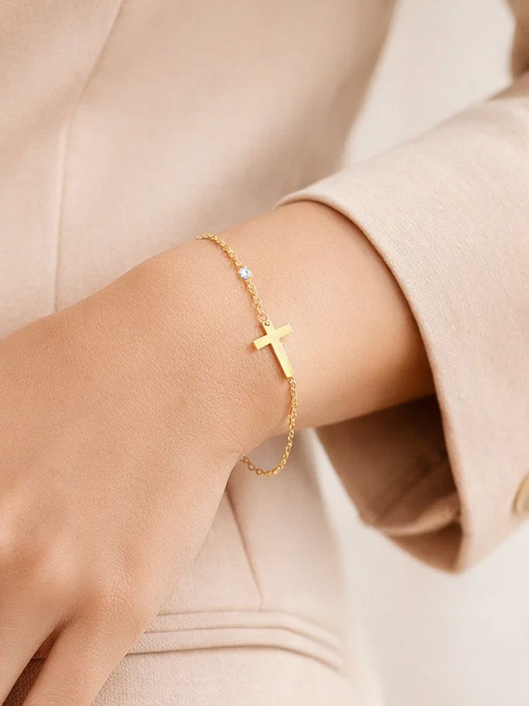 Demi Fine 18K Gold Plated Stainless steel Cross Bar Chain Bracelet