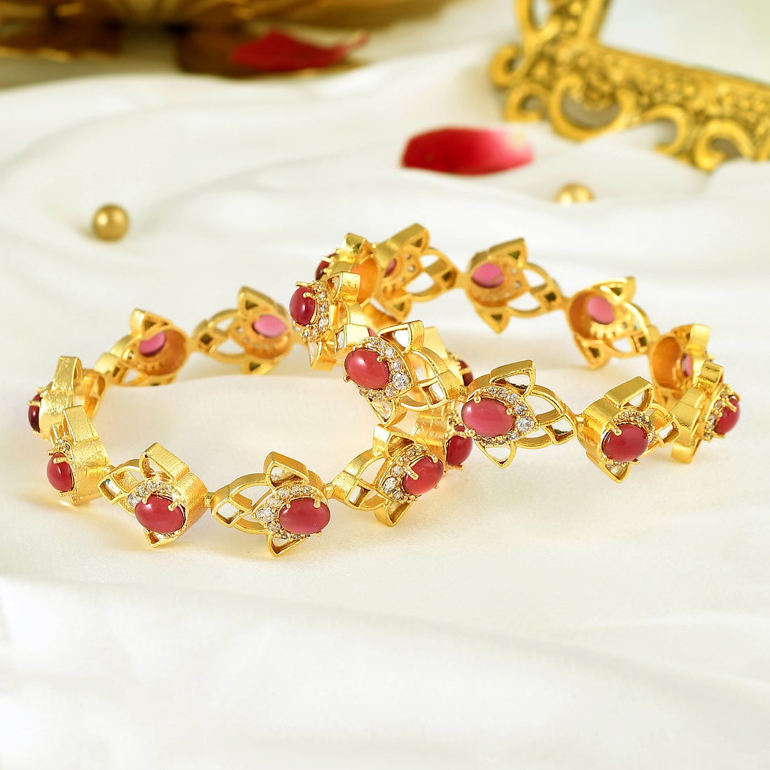 Heer Pankhuri Statement Bangle Set
