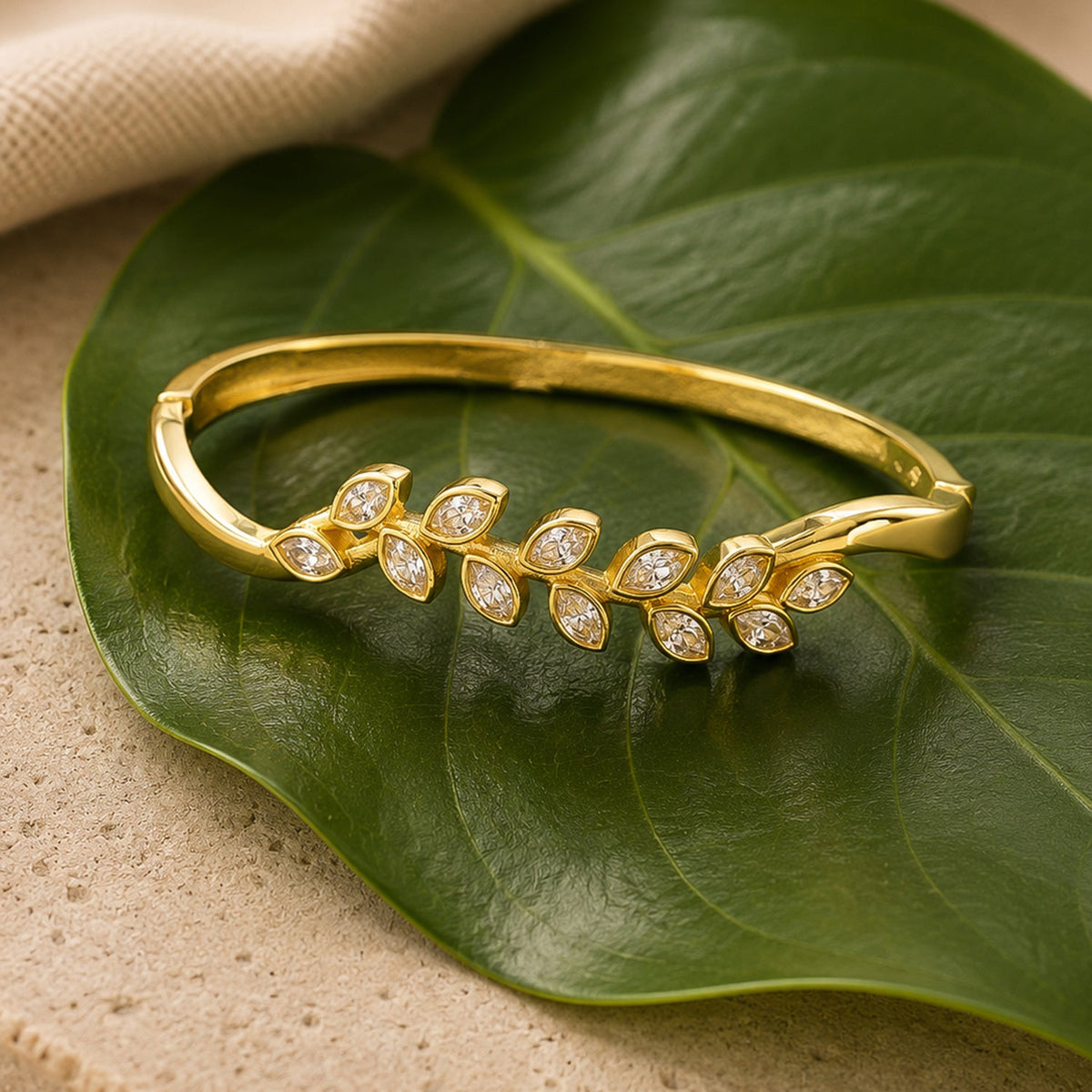 Leafy Affair Orelia Drape Openable Bracelet
