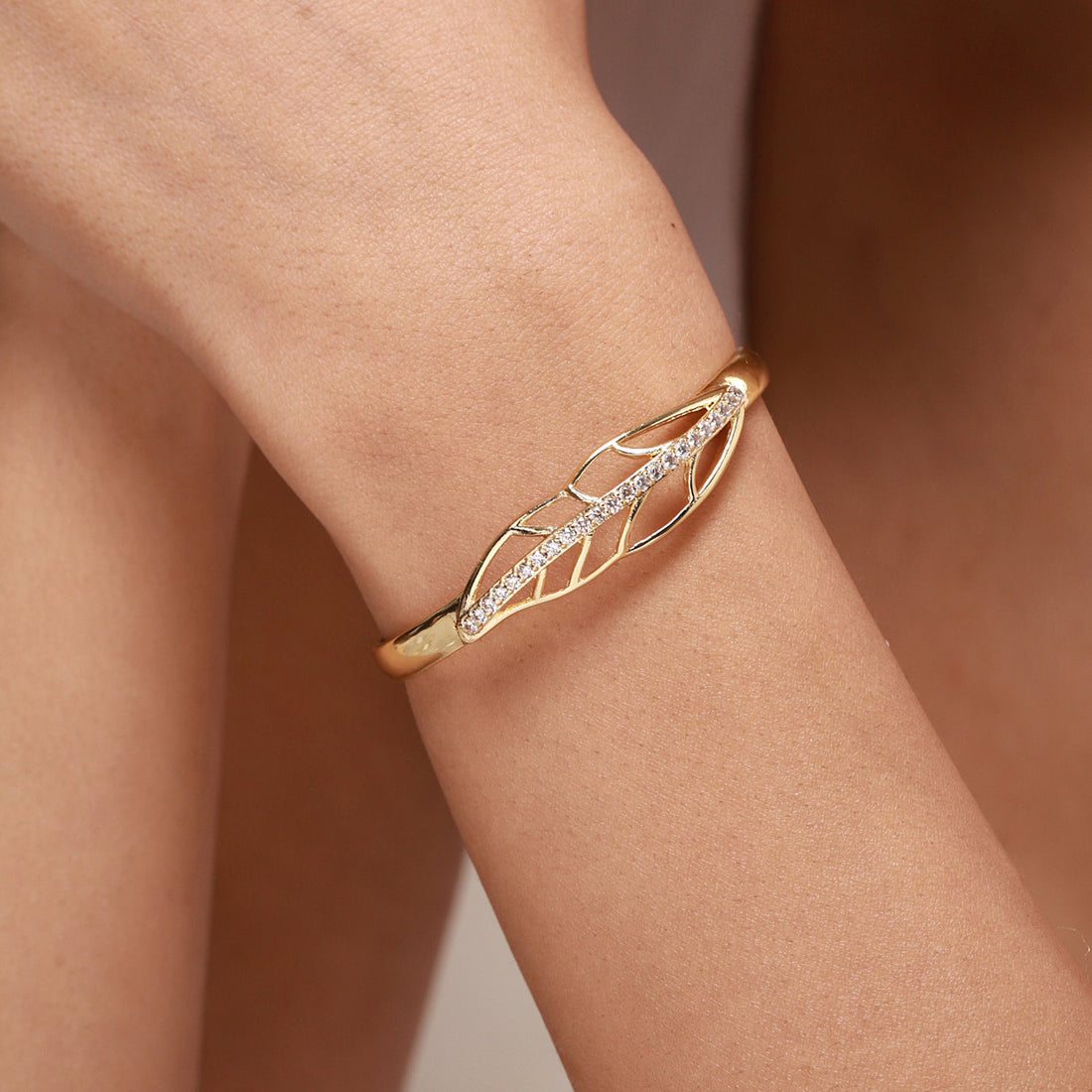 Leafy Affair Selene Leaf Cuff Bracelet