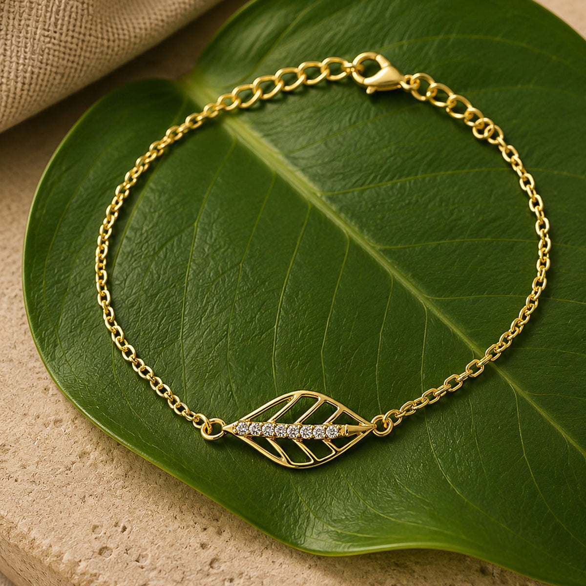 Leafy Affair Sylora Link Bracelet