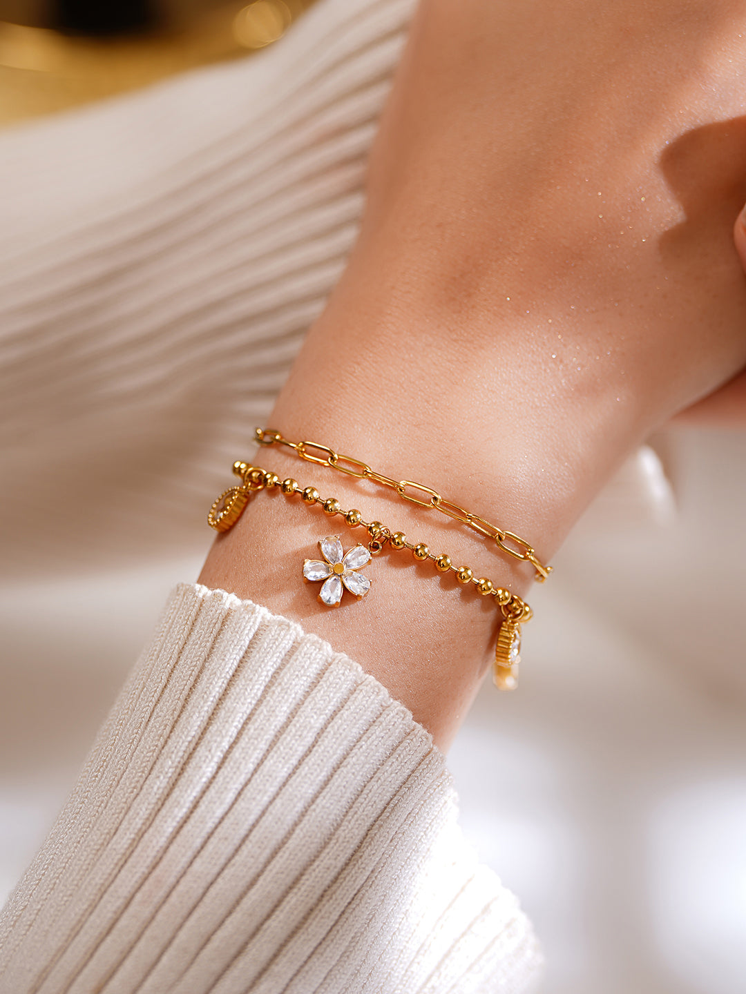Demi Fine 18K Gold Plated Stainless Steel Daisy Crystal Charm Bracelet